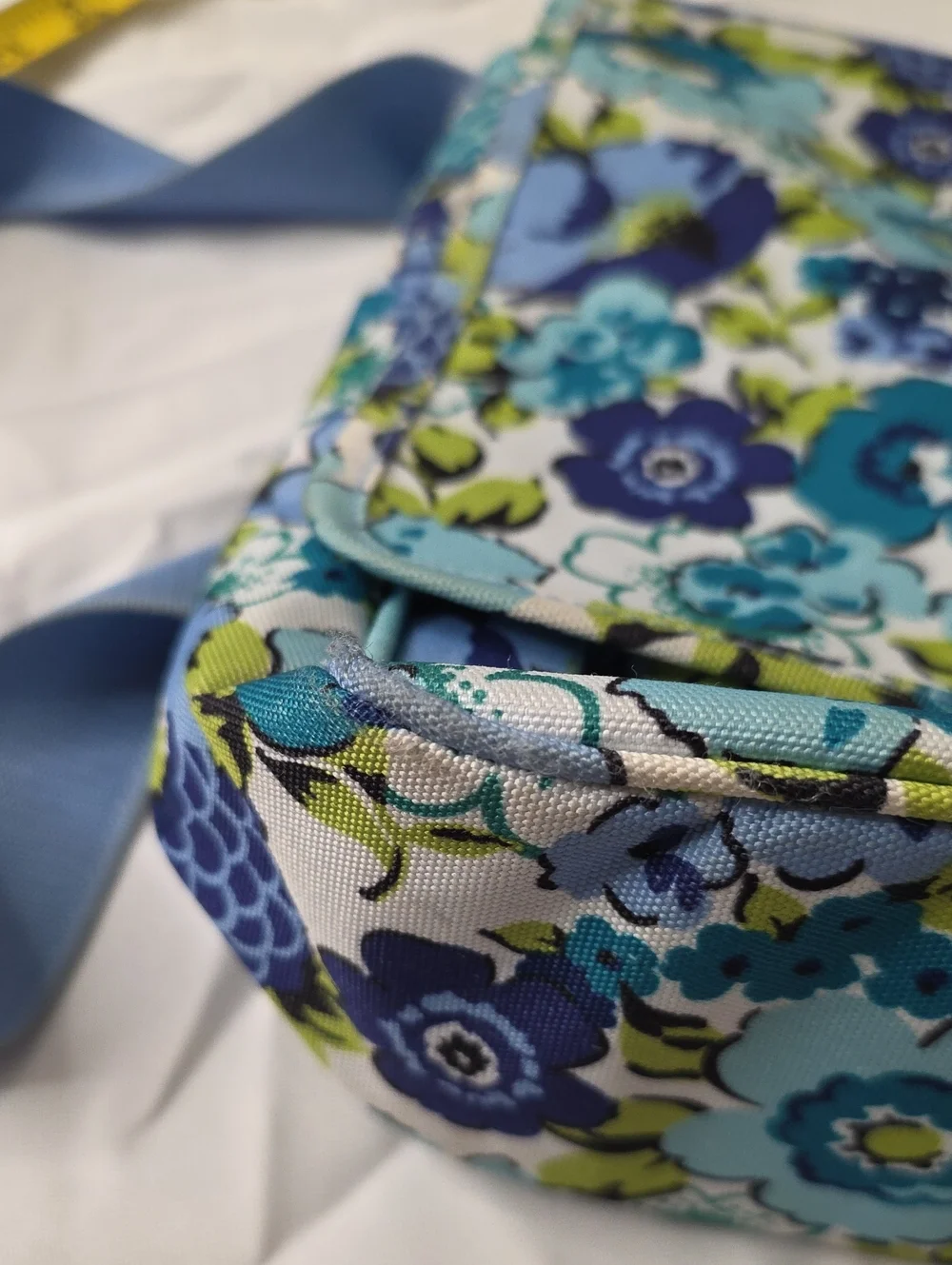 Vera Bradley‎ Blueberry Blooms Crossbody Messager Bag